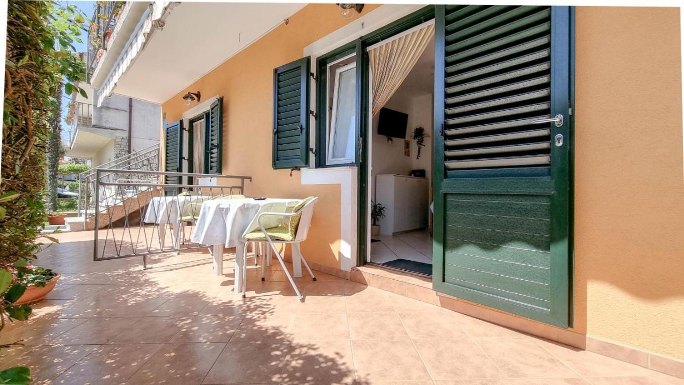 شقة Alma One Novigrad Istria المظهر الخارجي الصورة
